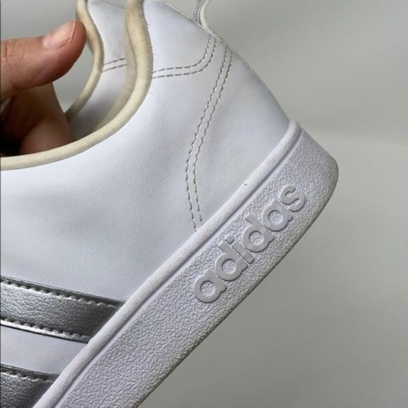 Adidas white sneakers size 10 Women bb7248 - Picture 9 of 9